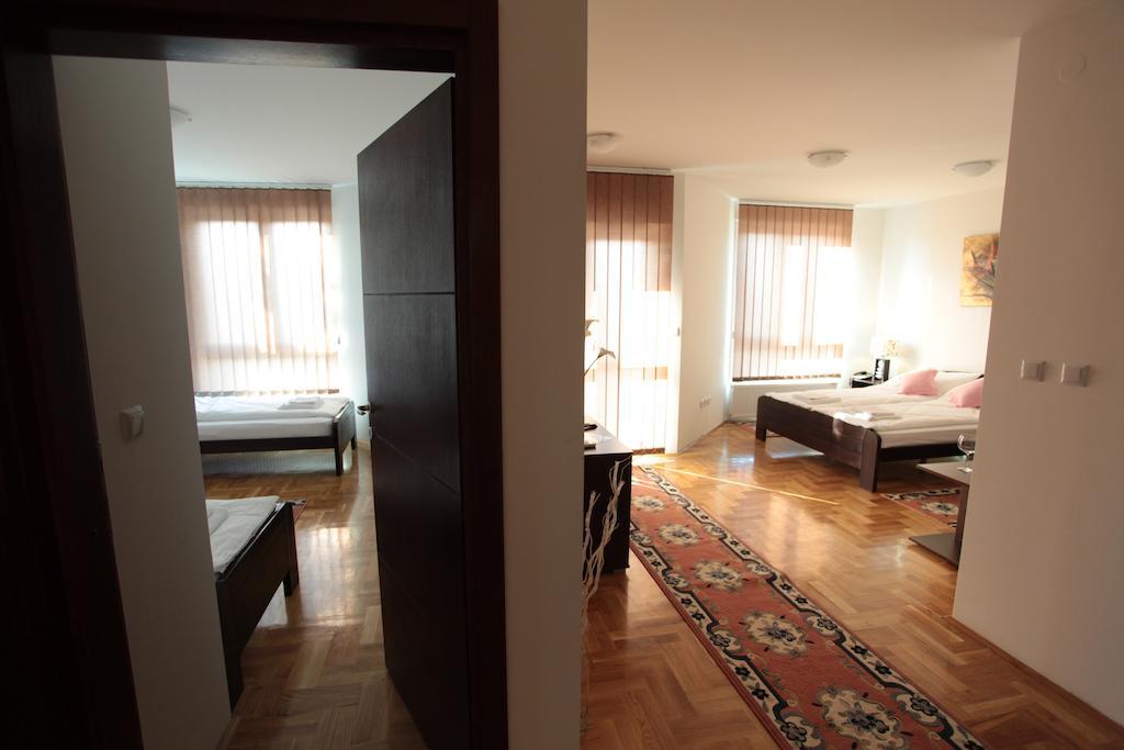 Hostel RoyalObrenovac  部屋 写真