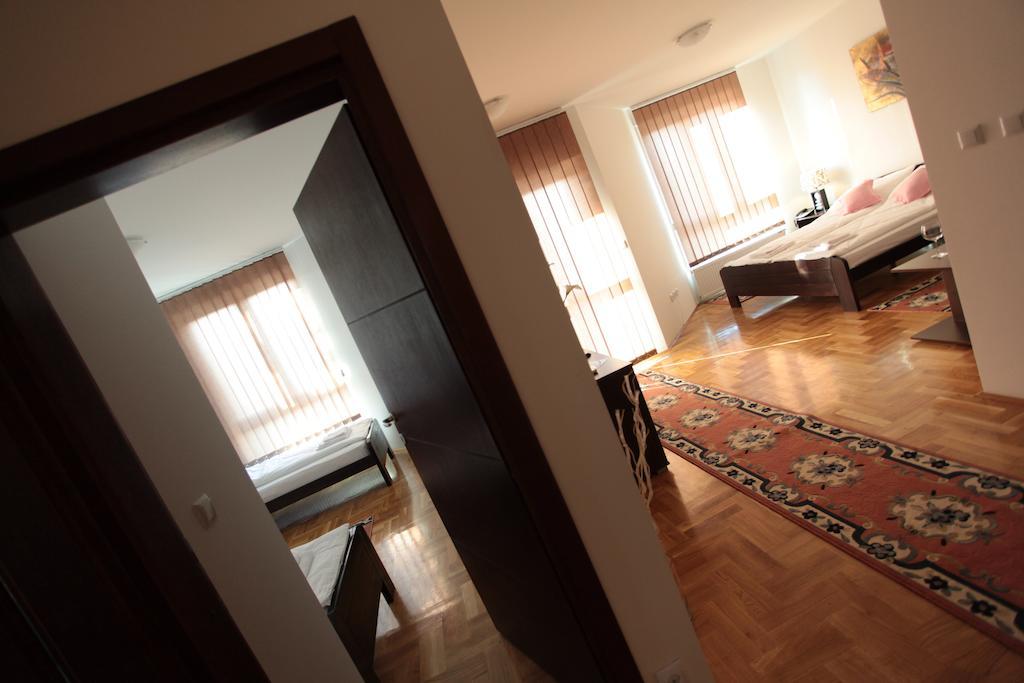 Hostel RoyalObrenovac  部屋 写真