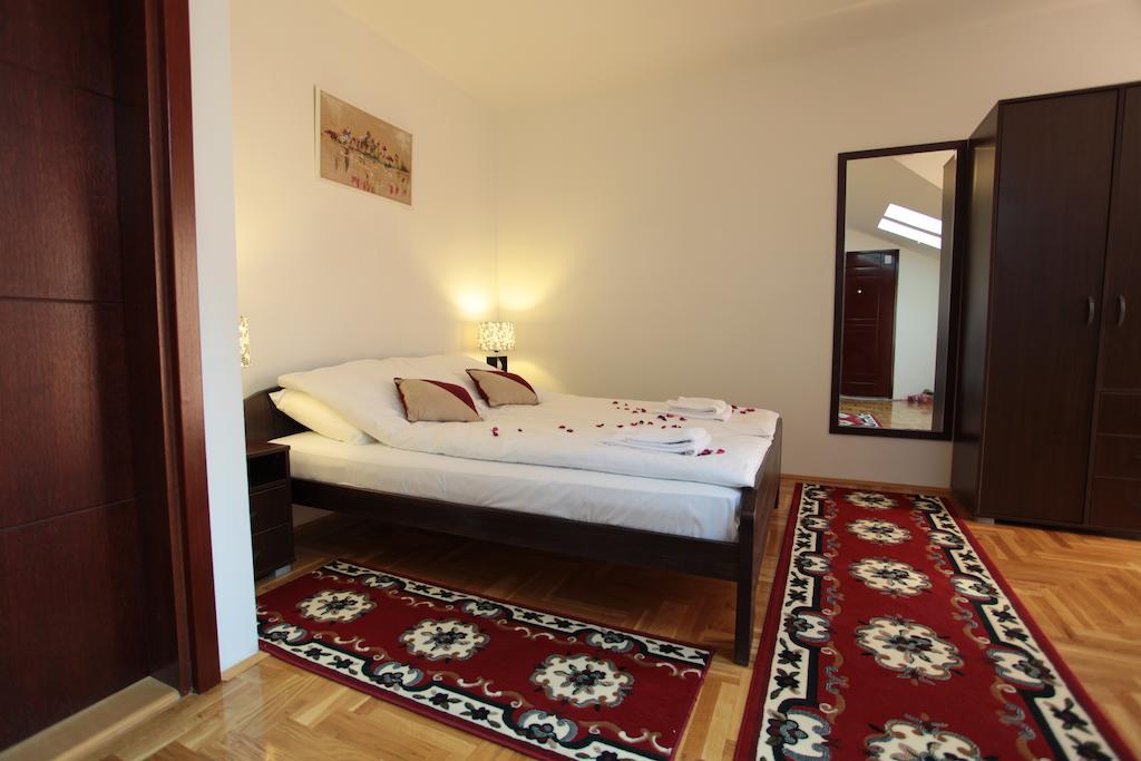 Hostel RoyalObrenovac  部屋 写真
