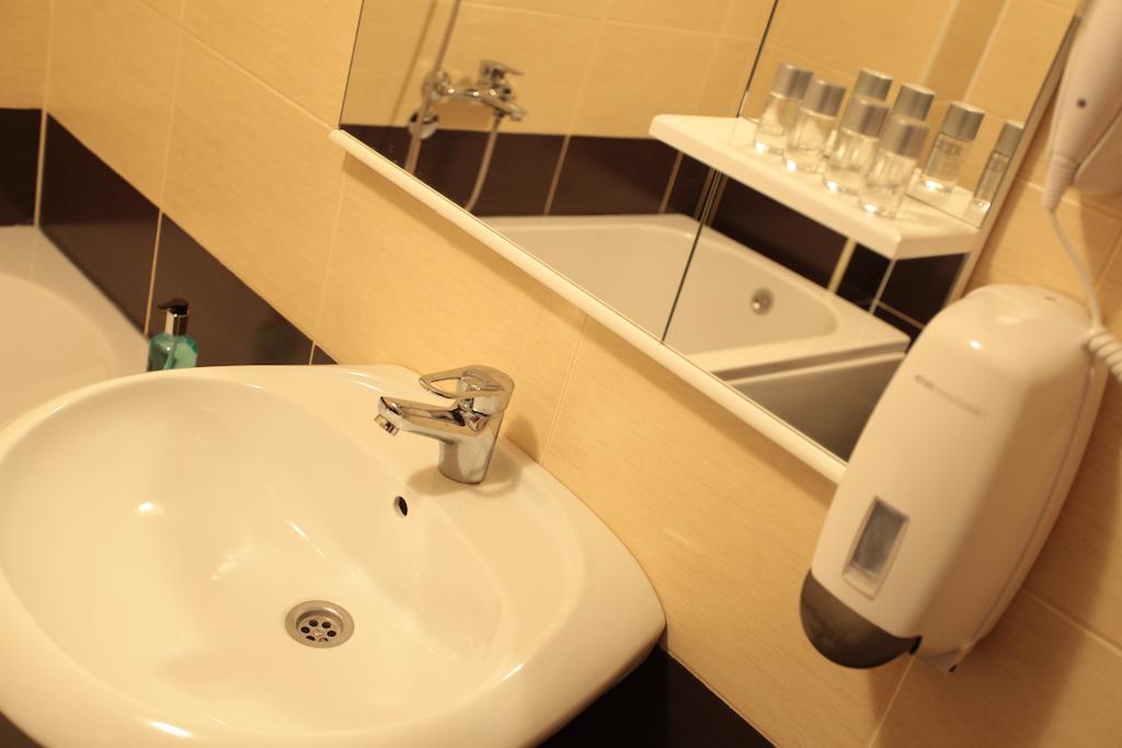 Hostel RoyalObrenovac  部屋 写真