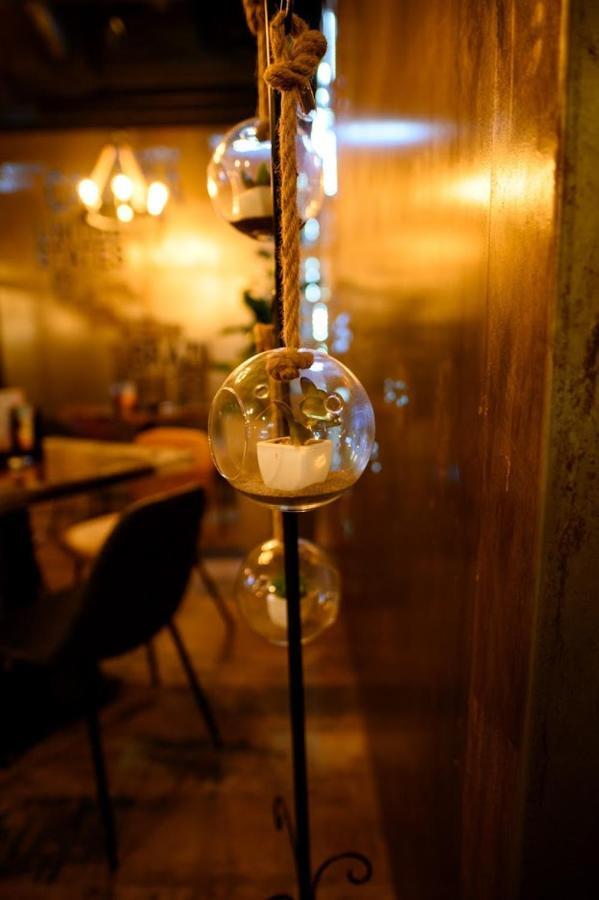 Hostel RoyalObrenovac  エクステリア 写真